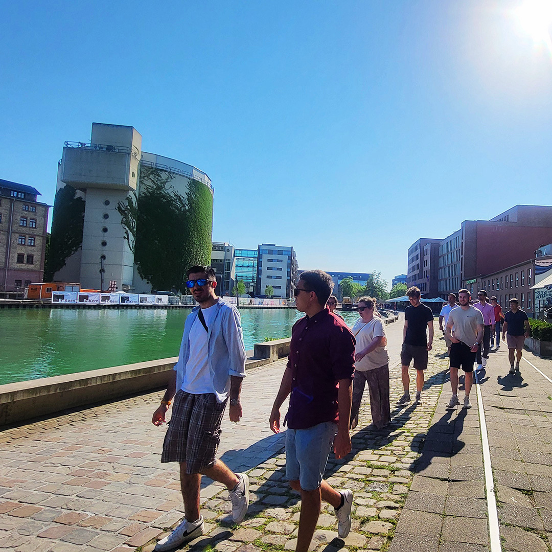 Beim Sommerworkshop 2026 in Münster verbrachten LHR, ENLITE und GROPAS ein gemeinsames Wochenende mit Teamgeist, Segeln, Stadtführung und Austausch.